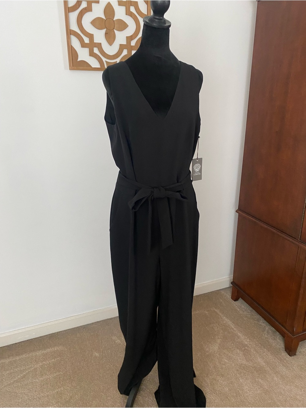 Vince Camuto Black Sleeveless V-Neck Jumpsuit with Waist Tie